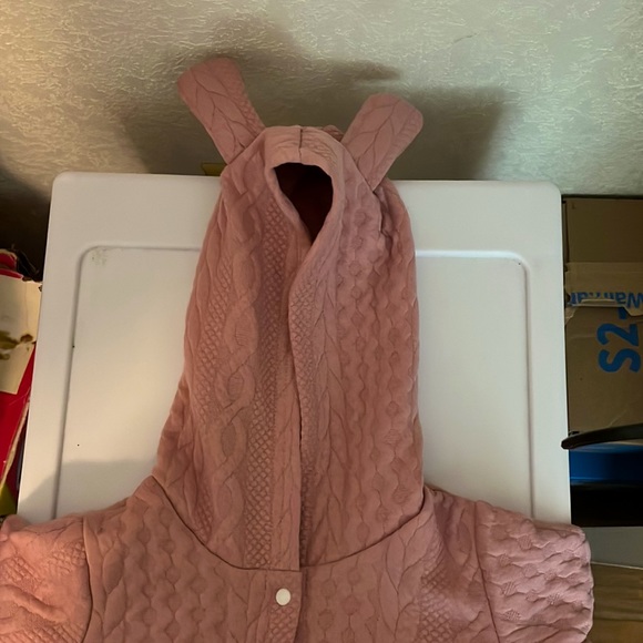 NWOT BABY GIRL HOODED BUNNY EARS SLEEPER : SIZE 9 MONTHS - Picture 3 of 3
